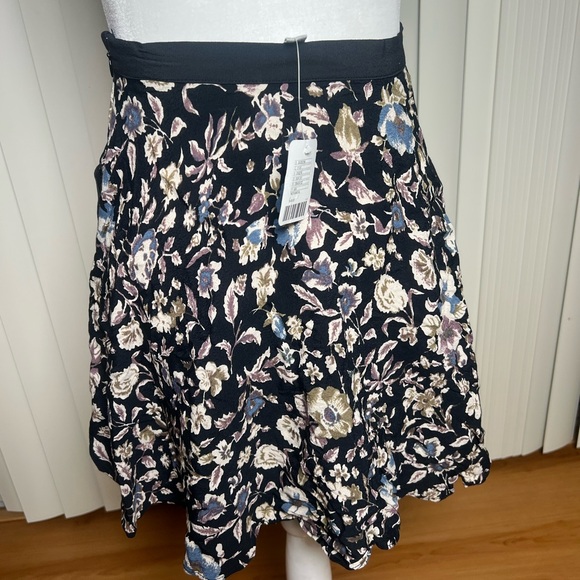 ECOTE Floral Mini Skirt size 2 - Picture 3 of 10